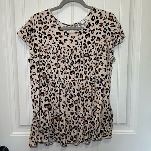 Boutique brand Entro leopard babydoll top - size M